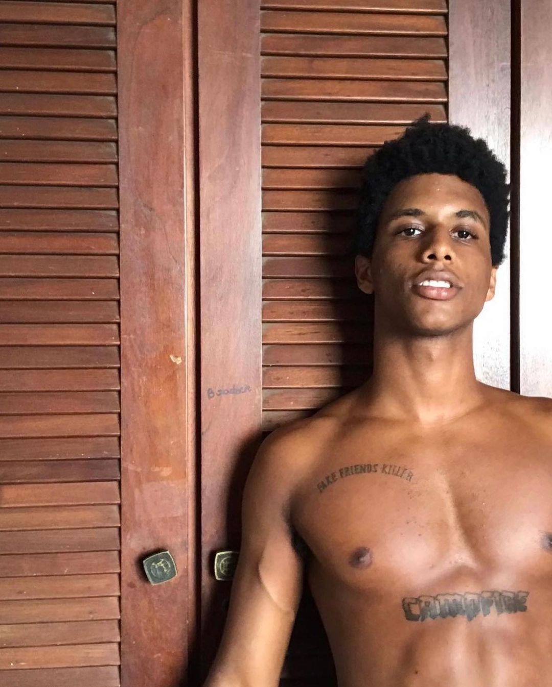 De Volta aos Quinze agora é UMA SÉRIE NETFLIX! Conheça o elenco Depois Dos Quinze De Volta aos Quinze agora é UMA SÉRIE NETFLIX! Conheça o elenco Depois Dos Quinze